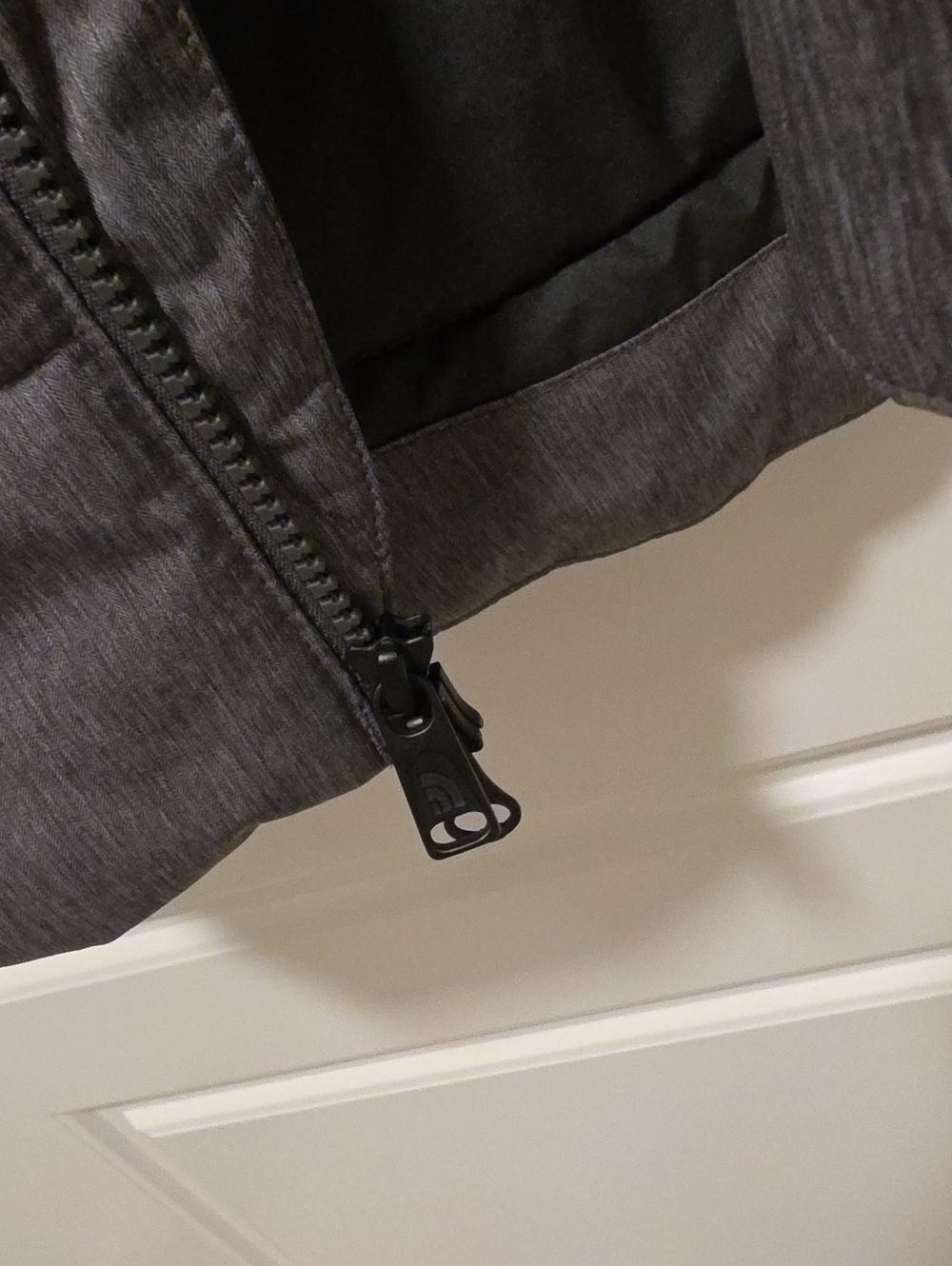 The North Face Winter Jacket Large - Picture 6 of 9